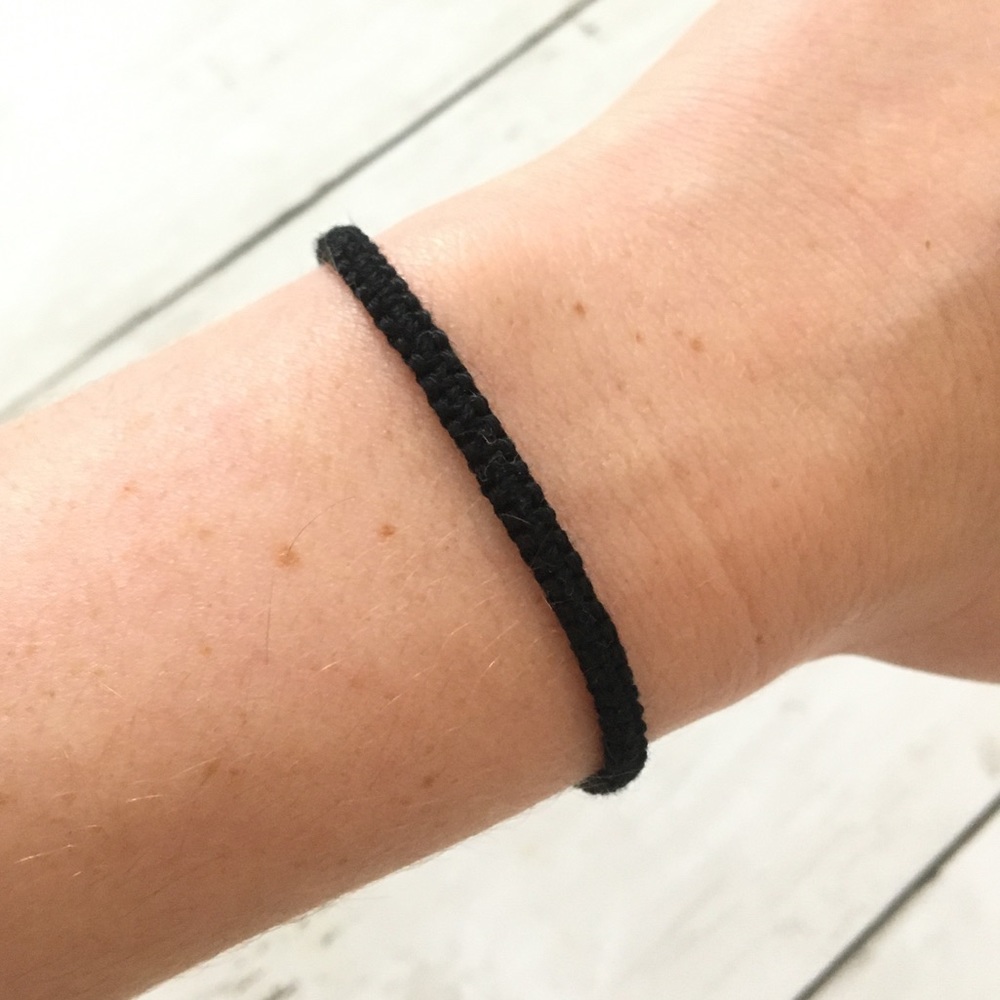 $4 bundled • classic black woven bracelet